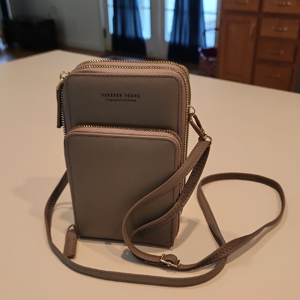 Forever Young Gray Crossbody Bag Like New